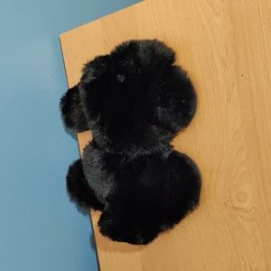 ✨Ladies size large black slip-on fuzzy slippers